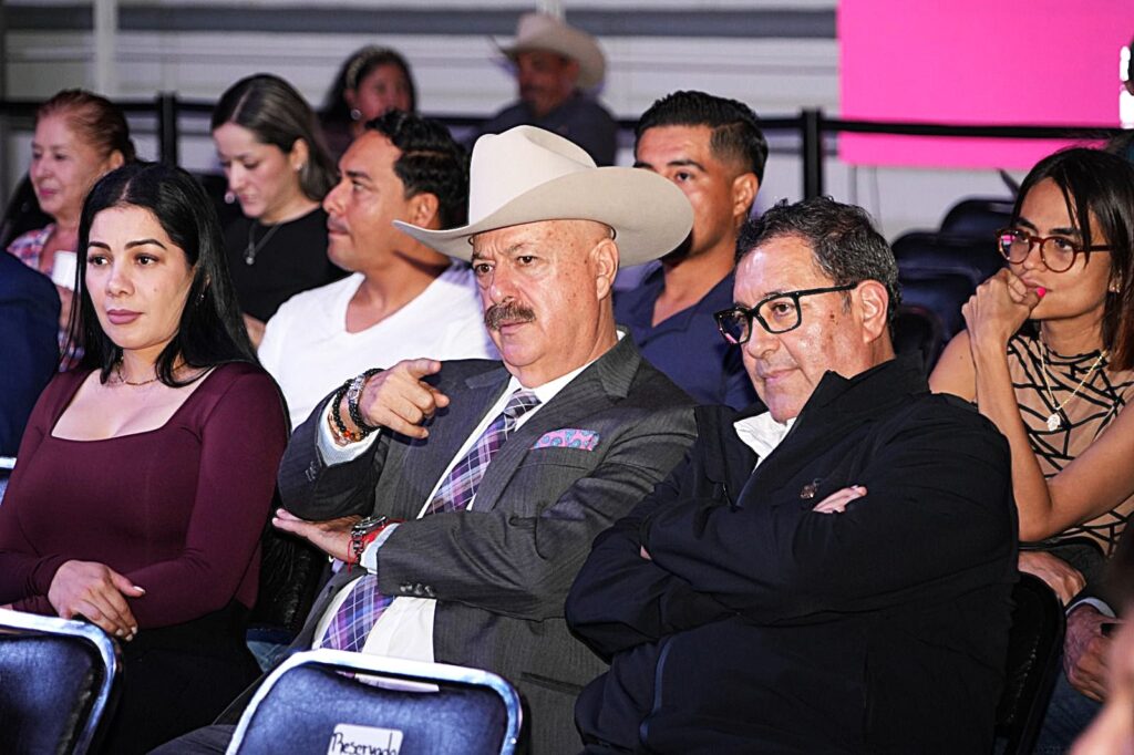 MÁS CLAROS QUE OBSCUROS, EL PRIMER EDIL DE TEQUILA JALISCO ASEGURA QUE CUMPLIÓ teq