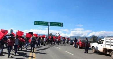 "ANTORCHISTAS" DESPIDEN CON REPUDIO AL GOBERNADOR DE JALISCO.