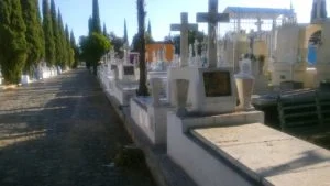 DESAPARECEN CENTENARES DE PLACAS FUNERARIAS EN EL PANTEÓN NUEVO.