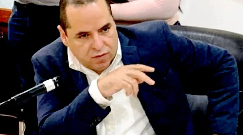 "NO TODOS LOS PECADOS SON DELITOS, NI TODOS LOS DELITOS SON PECADOS" DIP VELÁZQUEZ.