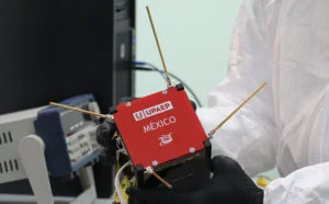 AZTECHSAT-1 INICIARÁ SU MISIÓN EN EL ESPACIO. AZTECHSAT-1 INICIARÁ SU MISIÓN EN EL ESPACIO.