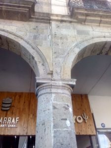 PORTALES HISTÓRICOS DE GUADALAJARA A PUNTO DE COLAPSAR. PORTALES HISTÓRICOS DE GUADALAJARA A PUNTO DE COLAPSAR.