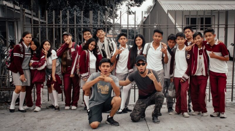 PRIMERO, SEGUNDO Y TERCERO DE SECUNDARIA: LA CAJA NEGRA EN LA HISTORIA ESCOLAR