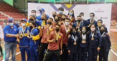 UDEG COSECHA MEDALLAS EN BÁDMINTON Y SE POSICIONA EN LA UNIVERSIADA NACIONAL