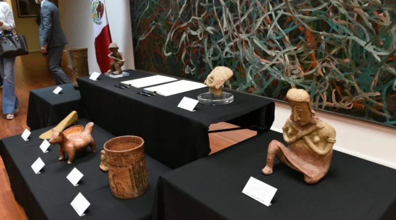 COLECCIONISTAS ESTADOUNIDENSES RETORNAN A MÉXICO 79 PIEZAS PREHISPÁNICAS