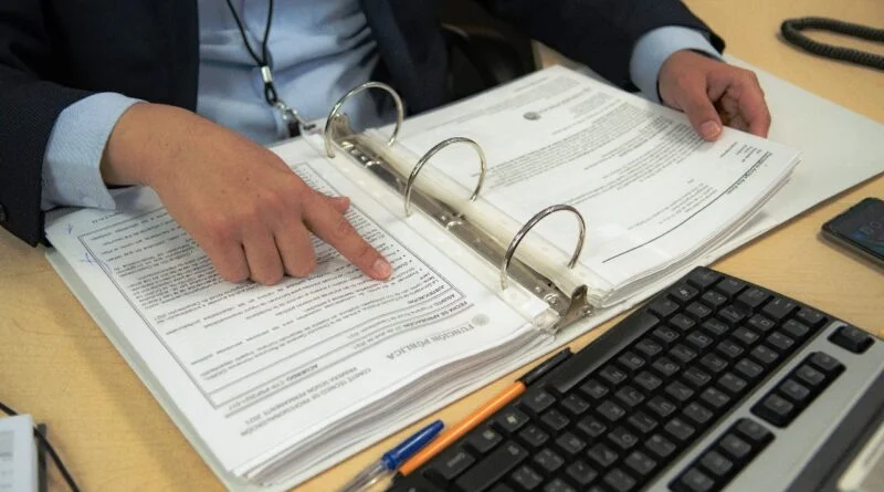 LA FUNCIÓN PÚBLICA SANCIONA A 100 PROVEEDORES DEL GOBIERNO POR FALSEAR INFORMACIÓN