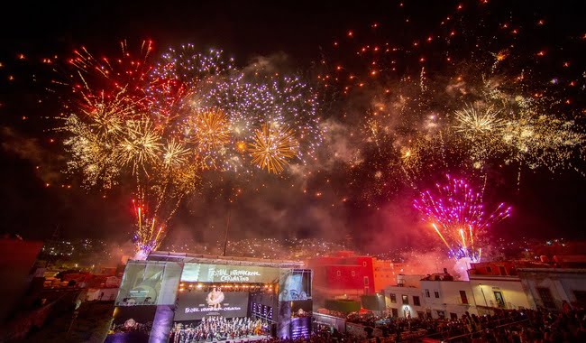 GRAN GALA INAUGURAL PARA EL CERVANTINO EN GUANAJUATO 50 años cervantino