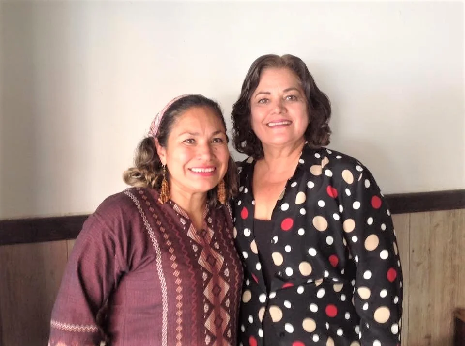 POESÍA HECHA POR MUJERES Berónica Palacios