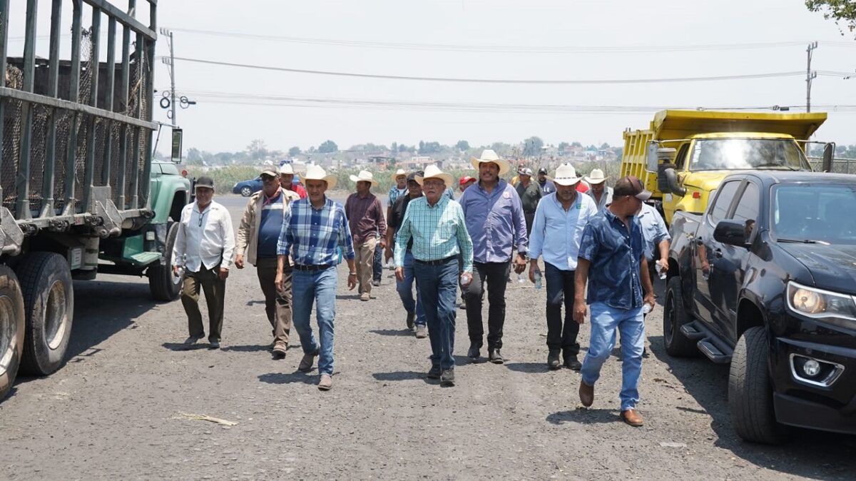 CAÑEROS PRESIONAN A INDUSTRIALES POR INCUMPLIMIENTO cañeros